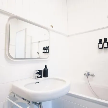 Apartment Elegantes Mit Terrasse Graz