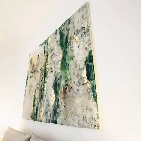 Elegantes Mit Terrasse Graz