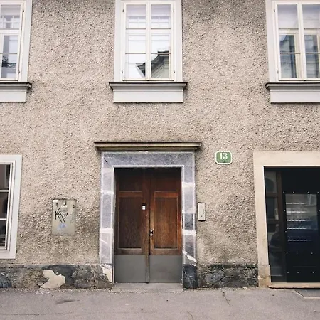 Elegantes Mit Terrasse Apartment Graz